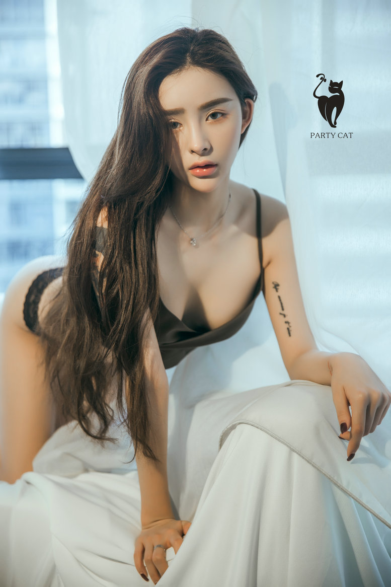 [PartyCat]轰趴猫 2018.01.04 特刊 YM私房 [35P-485MB]