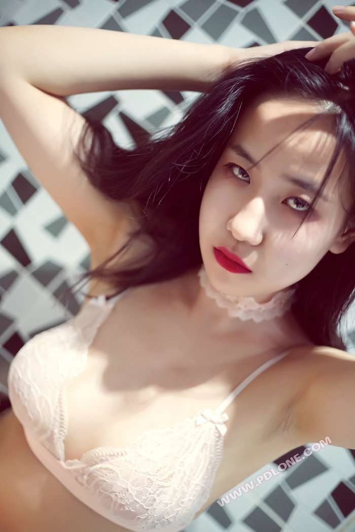 [PDL潘多拉] 2018.12.08 第二百九十二刊 [24P141MB]