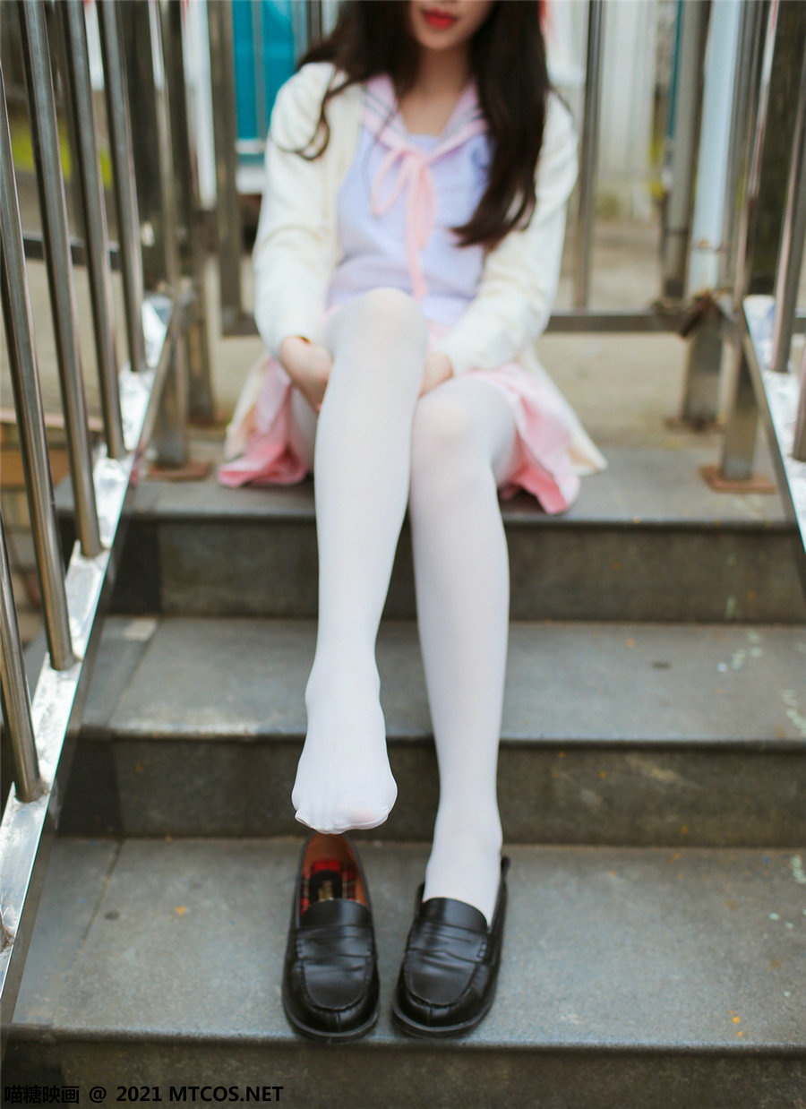 喵糖映画 VOL.433 假日游乐场 [33P-704MB]