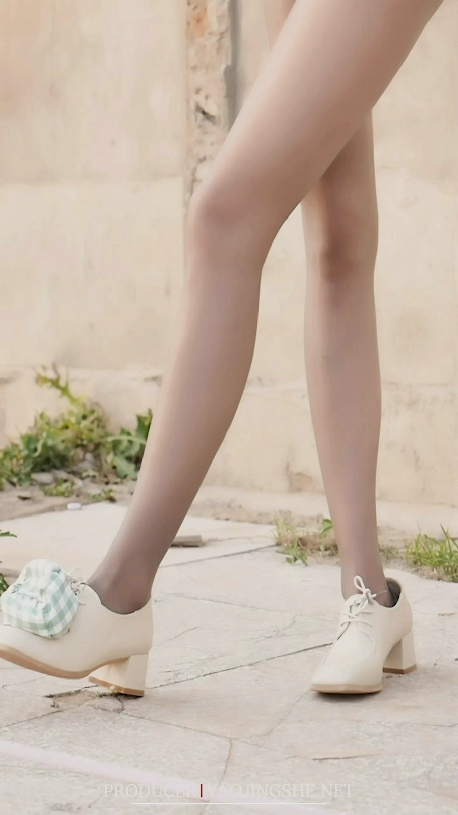 [YAOJINGSHE]妖精社视频 H2119《苏伟-丢沙包》[MP4-289MB]