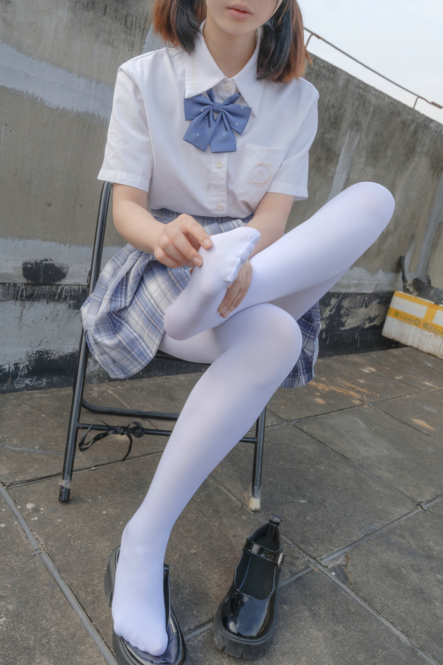 森萝财团写真 - 月下005 小夜 白丝 真空80D [74P1V-2.04GB]