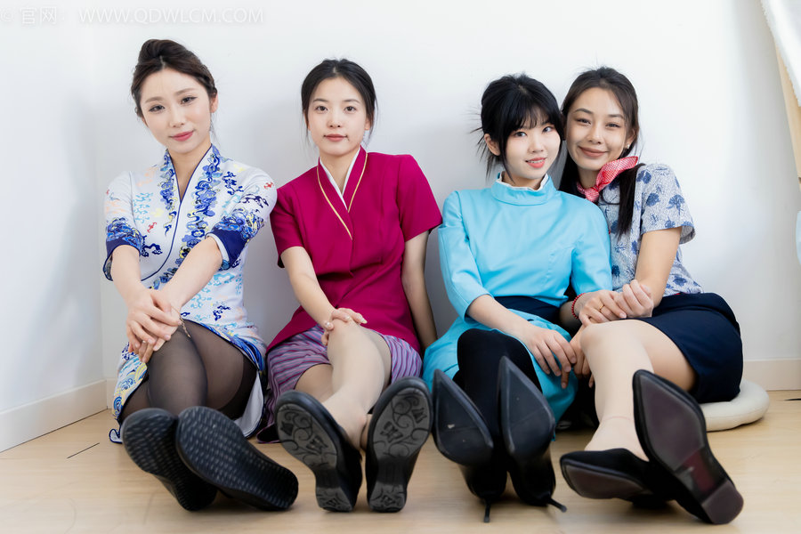 物恋传媒 No.2300 岚岚&茯苓&米米&泡泡-高跟鞋、平底鞋、薄肉丝、厚黑 [180P1V-6.36GB] ...