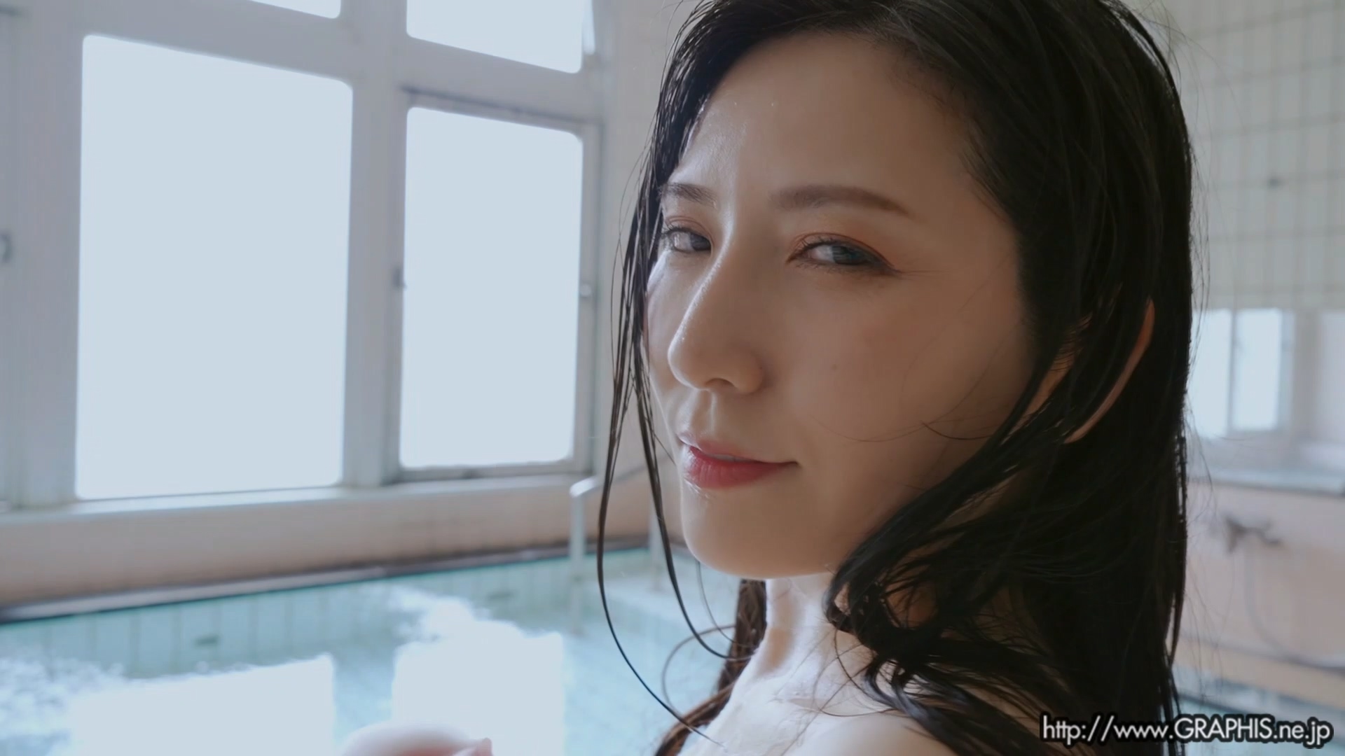 [Graphis] Yuna Shina 椎名ゆな『 Sultry Woman 』MOVIE 06 [283MB]