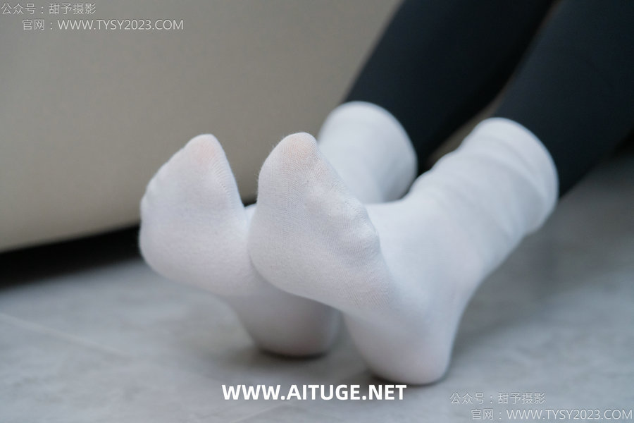 甜予摄影 No.155 咖啡豆-靴子、脏袜子、裸足 [132P2V-10.0GB]