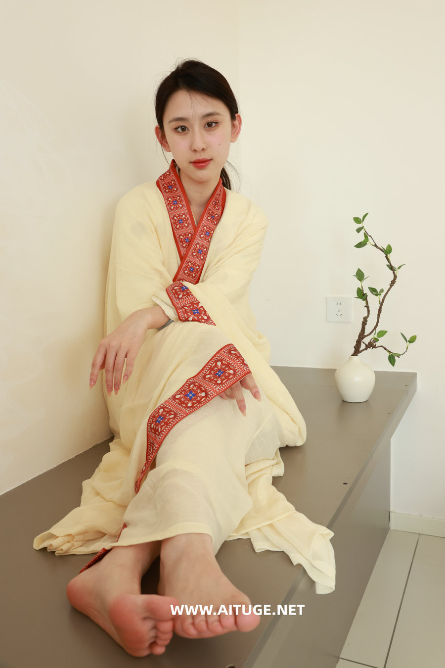 绮梦摄影 2024.09.10 No.021 yaya 珍藏无修无水印版 [624P2V-14.8GB]