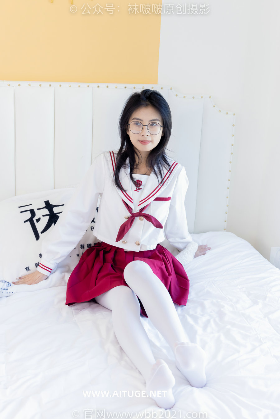 BoBoSocks袜啵啵 No.545 奶油-白色马丁靴、厚白丝、jk制服、瑜伽动作时用老头乐挠脚剧情 [144P1V-5.08GB] ...