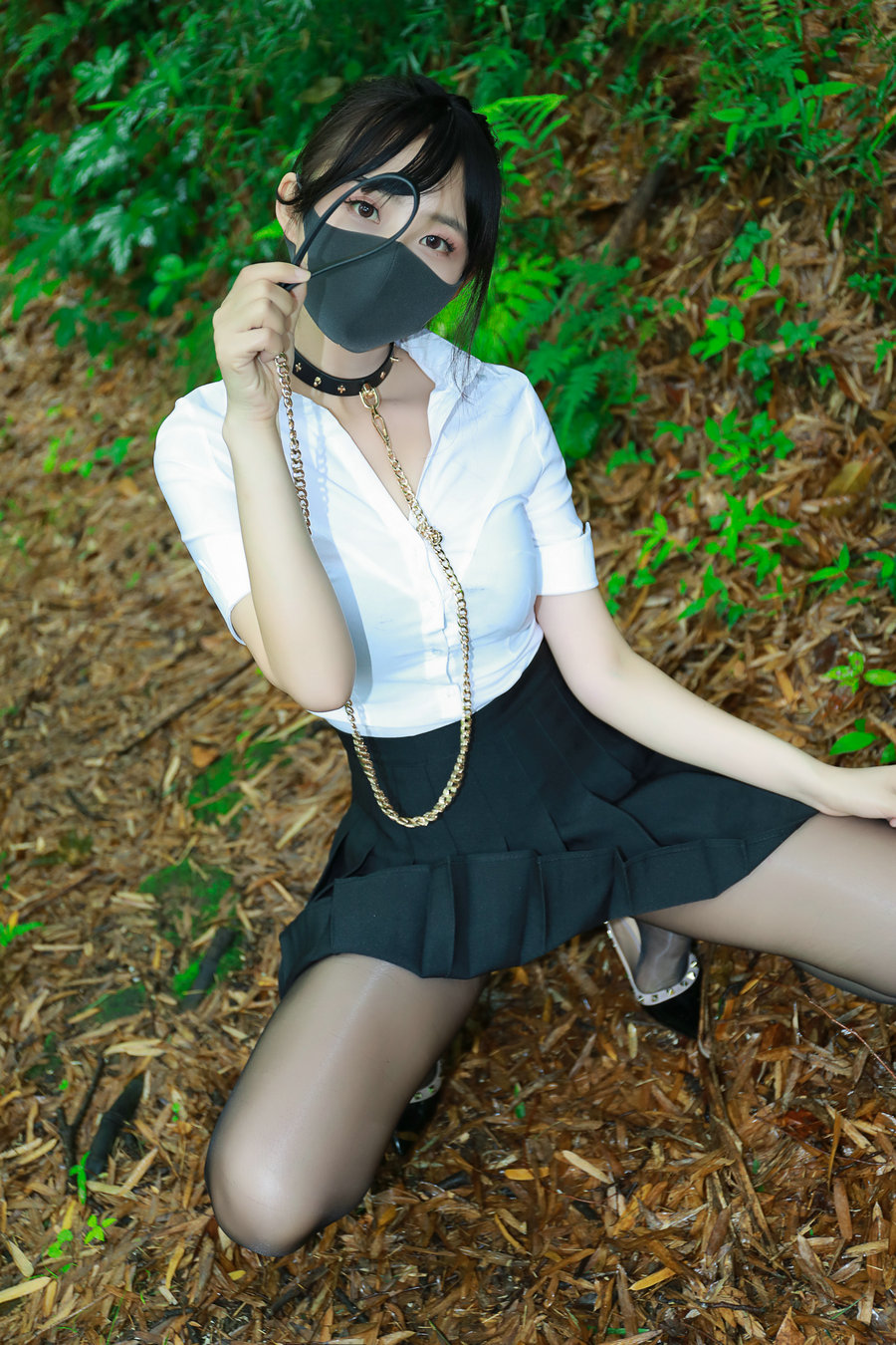 李佳 - 黑百褶裙森林 [58P-347MB]