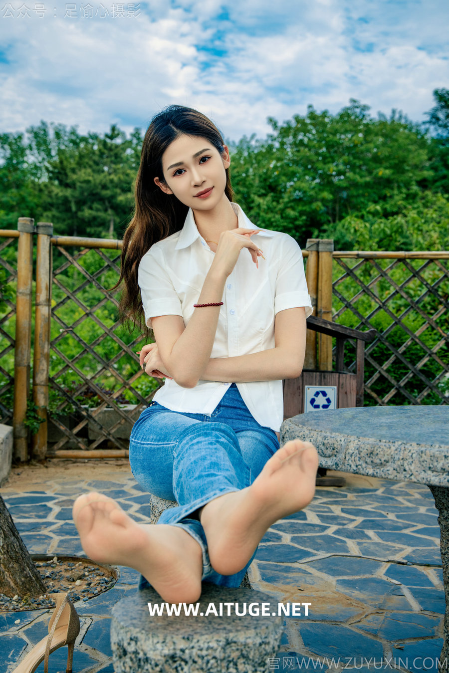 足愉心 No.048 沐晴（搭配：白衬衣、牛仔长裤、肉色丝袜、浅色高跟鞋）[105P2V-10.6GB] ...