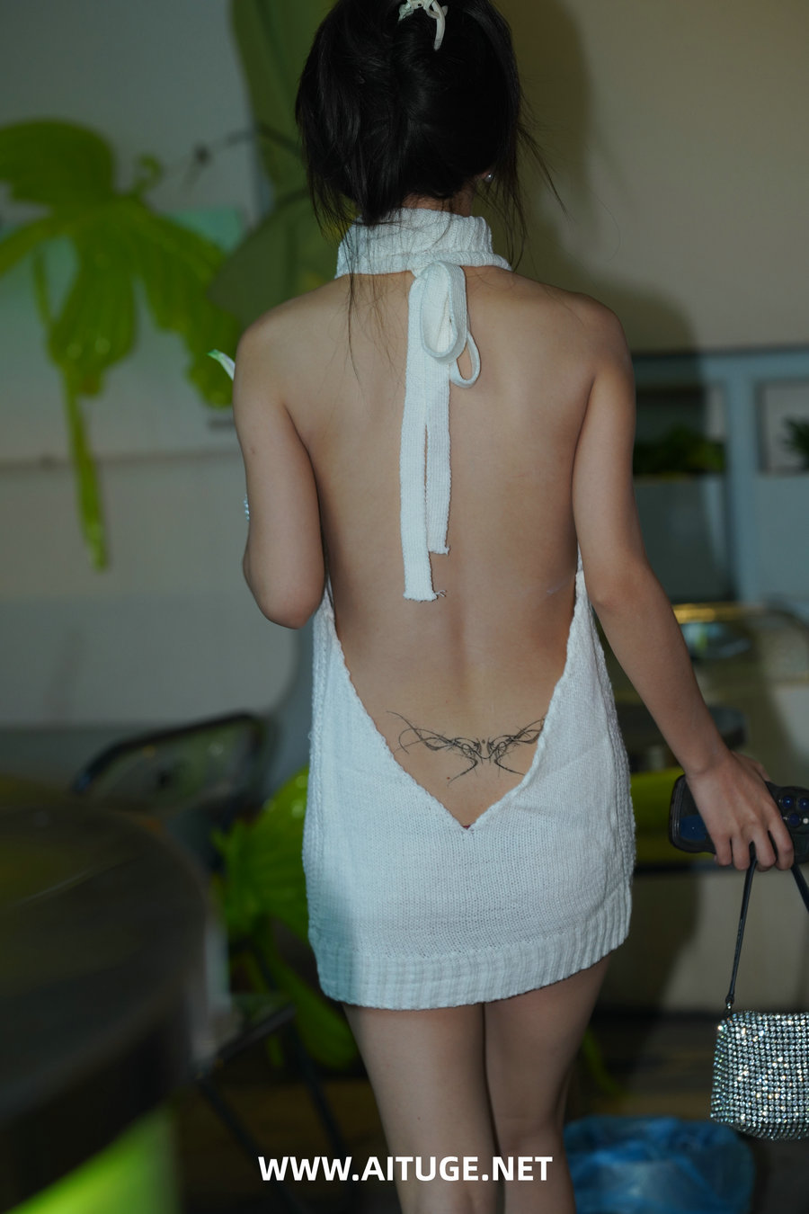 精选街拍视频 No.9427 白色露背短裙 [315P-8.45GB]