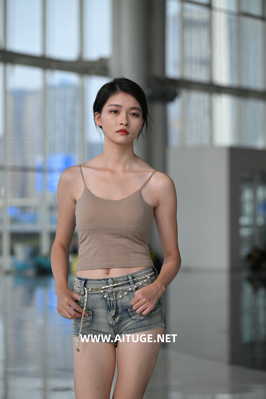 精选街拍视频 No.9442 牛仔短裤美腿 [136P-2.19GB]