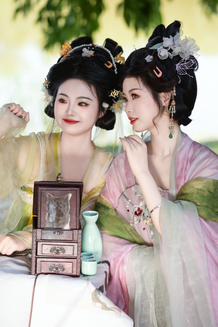 [YITUYU]艺图语 2025.06.14 春日宴 半日闲 [15P-274MB]