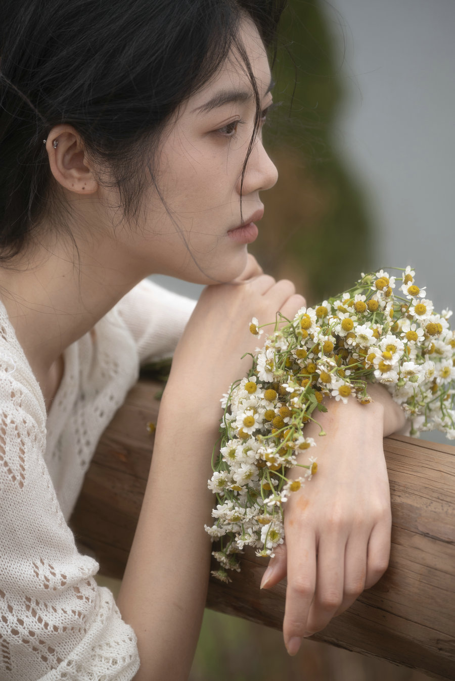 [YITUYU]艺图语 2025.06.14 我在风花雪月里等你 费里妮妮 [28P-255MB]