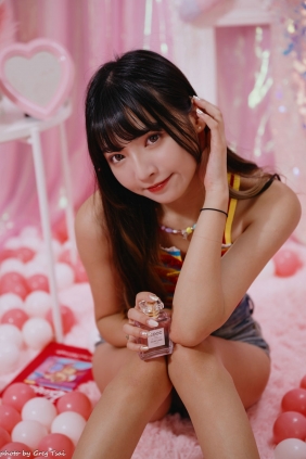 小颖 - 牛仔热裤 [150P-324MB]