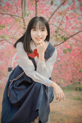 [YITUYU]艺图语 2025.06.14 樱花树下 简小橙 [27P-556MB]