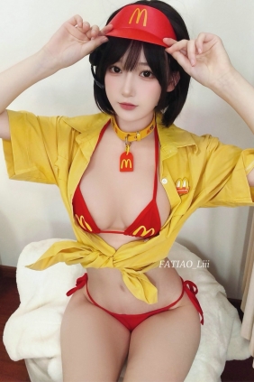 迷之呆梨(发条少女) - 汉堡堡 [20P1V-60MB]