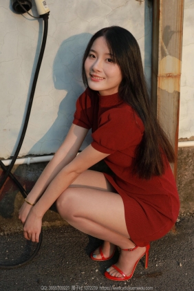 IESS异思趣向 - 模特：婉萍《红苹果（下）》[75P-86MB]