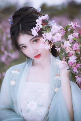 [YITUYU]艺图语 2025.06.09 春来时 当初叫人家小田田 [17P-375MB]