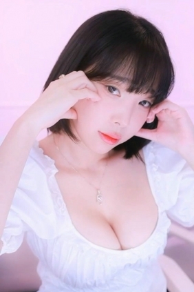 姜仁卿 Kang In-kyung - Live Broadcast Room [MP4-635MB]