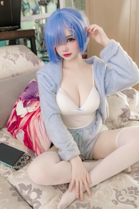 动漫博主雪晴Astra - 蕾姆猫猫 [13P-106MB]