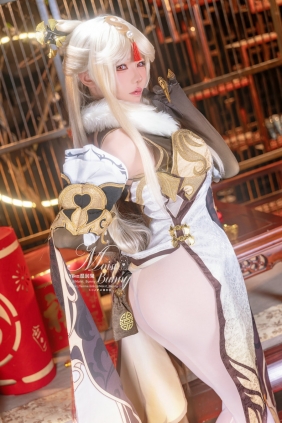 咬一口兔娘 - 金蛇来财 凝光贺岁 [89P1V-1.74GB]