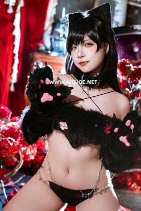 人气Coser二佐Nisa - 碧蓝航线 爱宕万圣节 [28P-598MB]