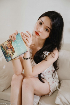 米浆 - 碎花连衣裙 [103P-246MB]