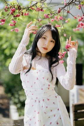 Ashley - 碎花连衣裙 [85P-272MB]