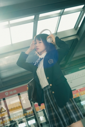 [YITUYU]艺图语 2025.06.12 这哪里是在拍照，这明明是在拍电影 七七 [43P-597MB]