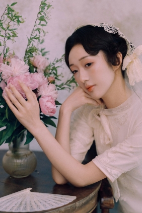 [YITUYU]艺图语 2025.06.12 婚纱旗袍 阿梦 [13P-260MB]