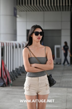 精选街拍视频 No.9274 白色高腰短裤 [91P-1.65GB]