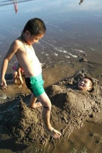 孩子他爸，你这样教育儿子的？