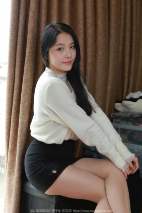 IESS异思趣向 - 模特：婉萍《酒杯美腿》[89P-101MB]