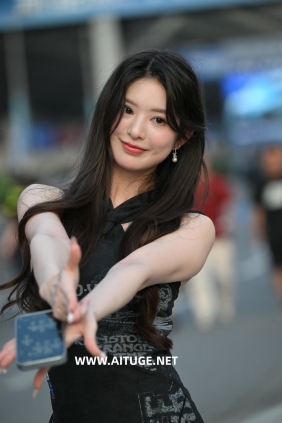 精选街拍视频 No.9463 短靴短裙女神 [72P-1.36GB]